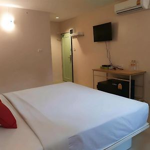 Bird Room Hotel - Pratunam